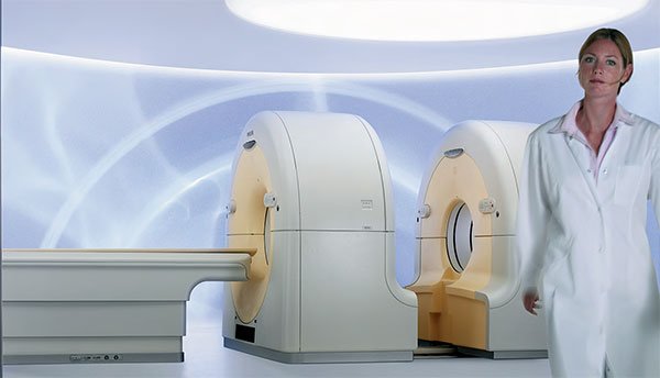 Fig. 1: Equipo de PET-CT 