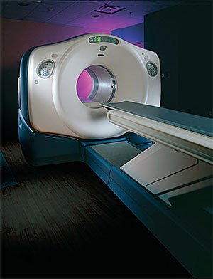 Fig. 2 y 3: EquipoS de PET-CT.