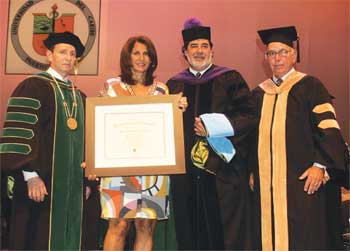 Dr. José Ginel Rodríguez, Teresita González Badillo;  Oscar González Badillo y Sr. Joaquín Arbona.