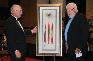 Dr. Félix Colón Colón, y el homenajeado el Dr. Ernest L. Cunningham.